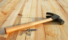 Как сделать ремонт в деревянном доме